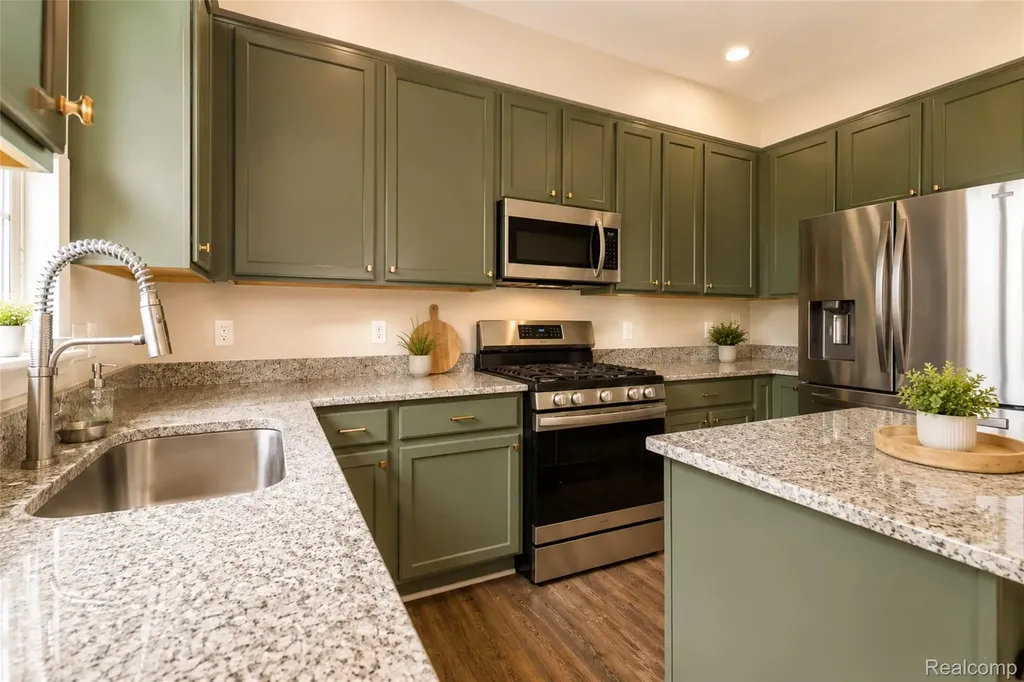 41544 Oconnor Lane Novi City MI 48377