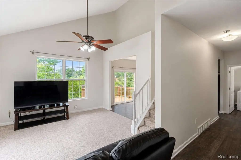 41544 Oconnor Lane Novi City MI 48377
