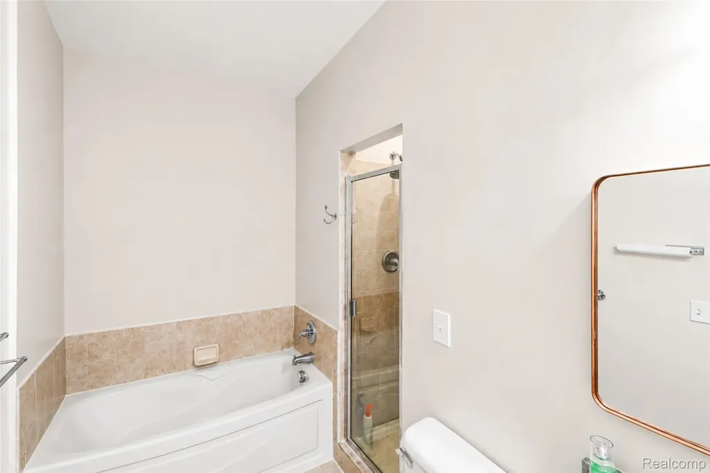 41544 Oconnor Lane Novi City MI 48377