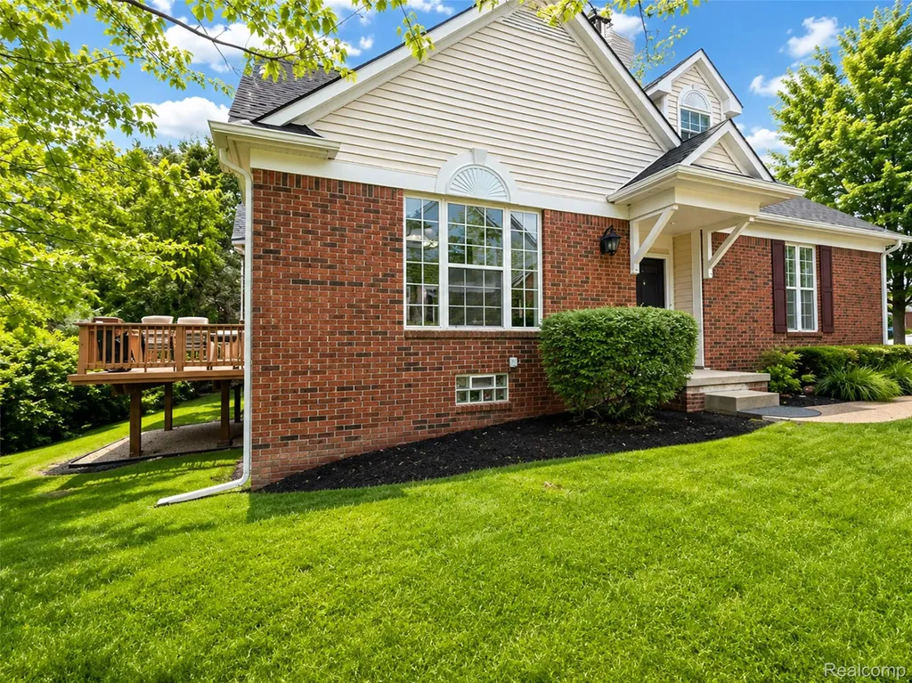 41544 Oconnor Lane Novi City MI 48377