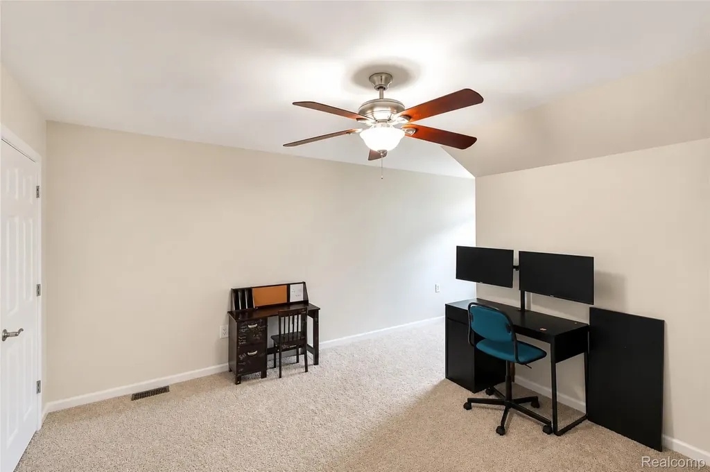 41544 Oconnor Lane Novi City MI 48377