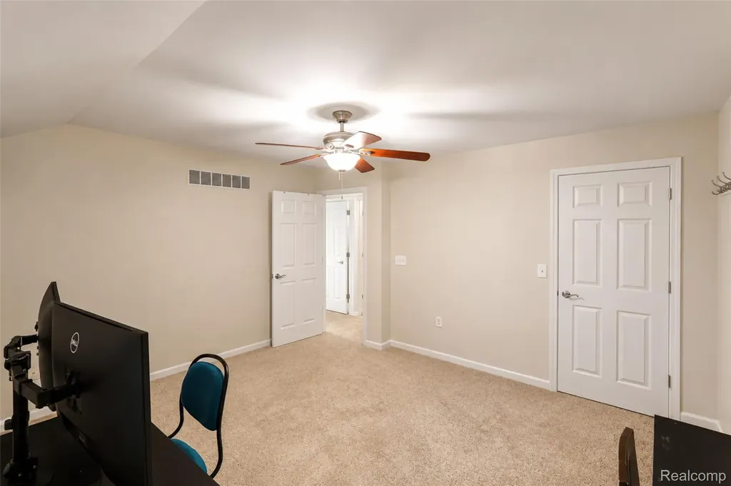 41544 Oconnor Lane Novi City MI 48377