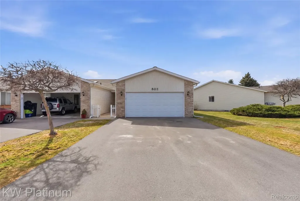 802 Crystal Lane Marysville City MI 48040