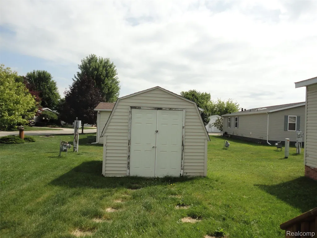 3954 Ryans Ridge Raisinville Township MI 48161