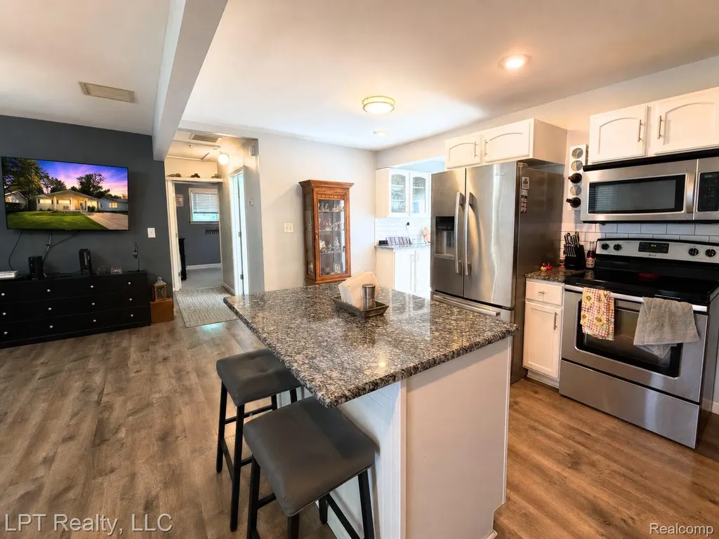 16301 Kennebec Street Southgate City MI 48195
