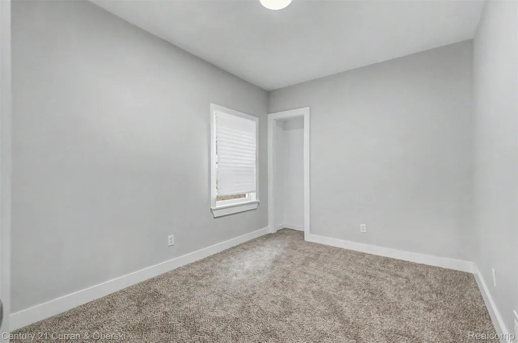 8111 E Hildale Street Detroit City MI 48234