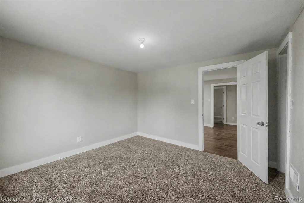8111 E Hildale Street Detroit City MI 48234