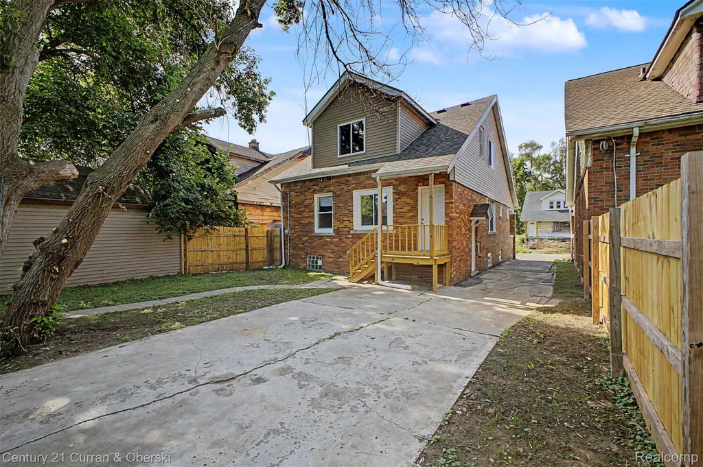8111 E Hildale Street Detroit City MI 48234