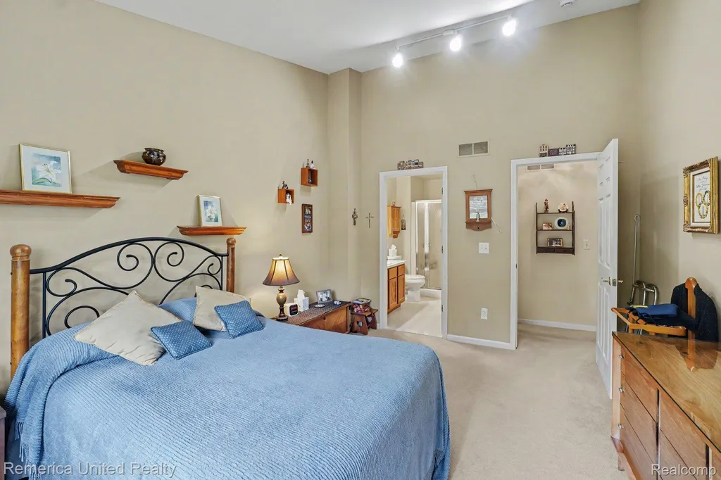 214 Newberry Lane Marion Township MI 48843