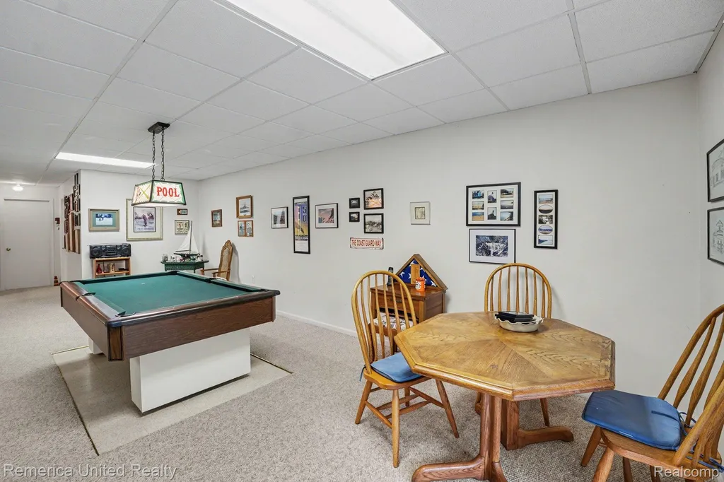 214 Newberry Lane Marion Township MI 48843