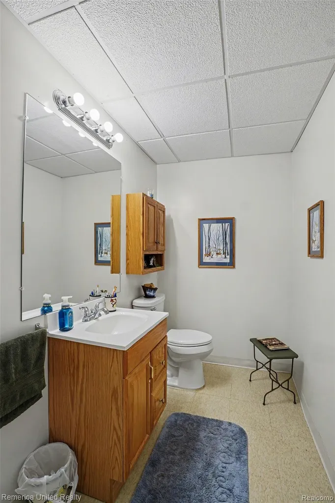 214 Newberry Lane Marion Township MI 48843