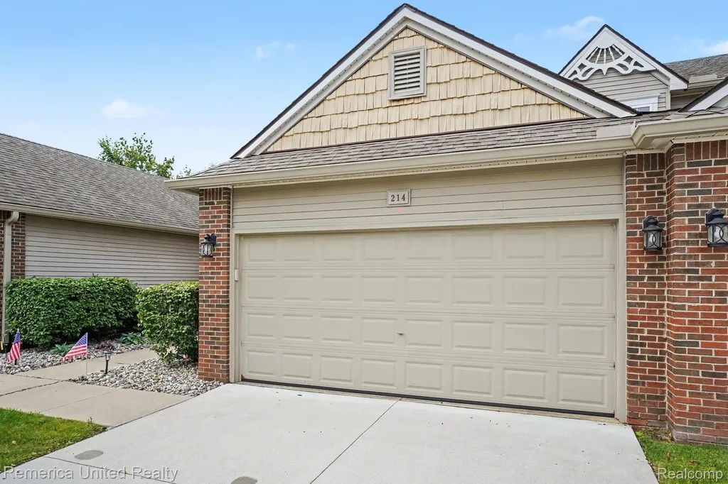 214 Newberry Lane Marion Township MI 48843