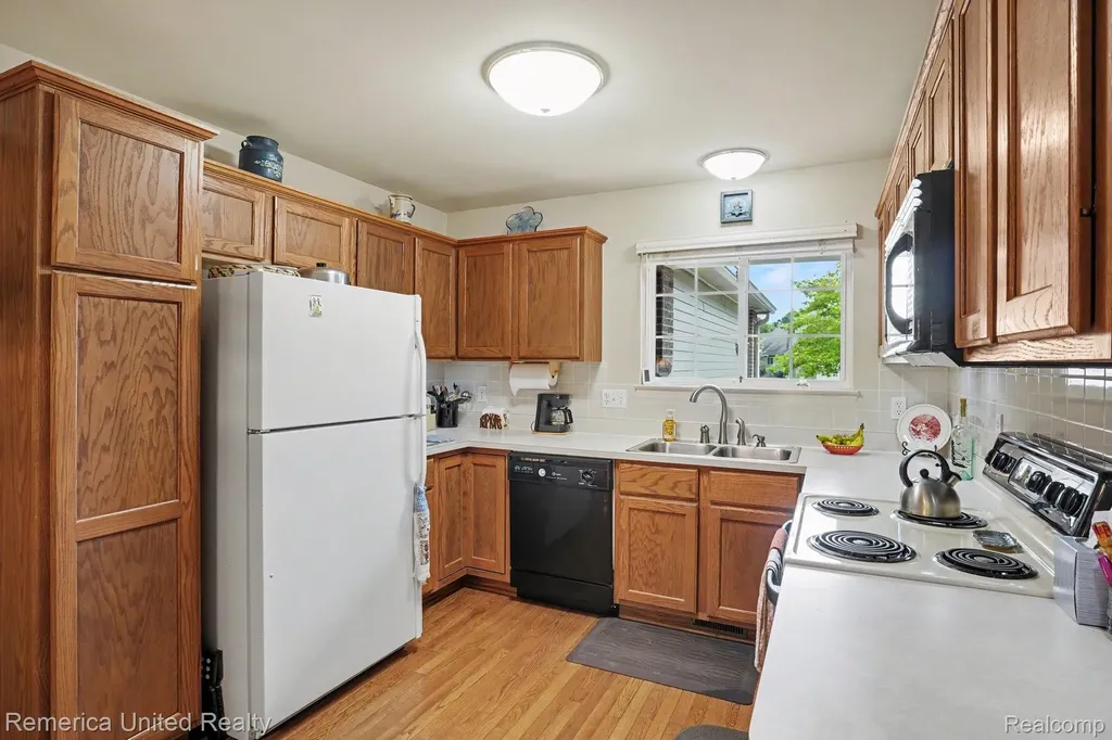 214 Newberry Lane Marion Township MI 48843