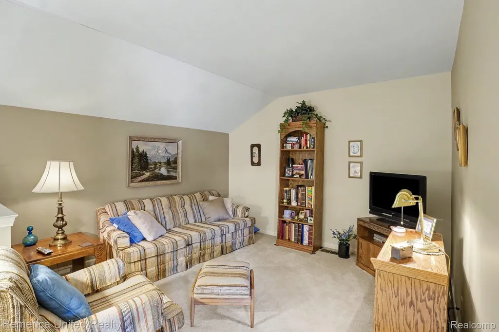 214 Newberry Lane Marion Township MI 48843