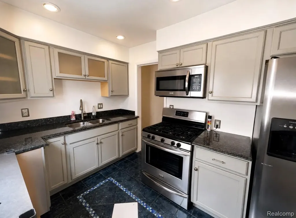 7271 Fielding Street Detroit City MI 48228