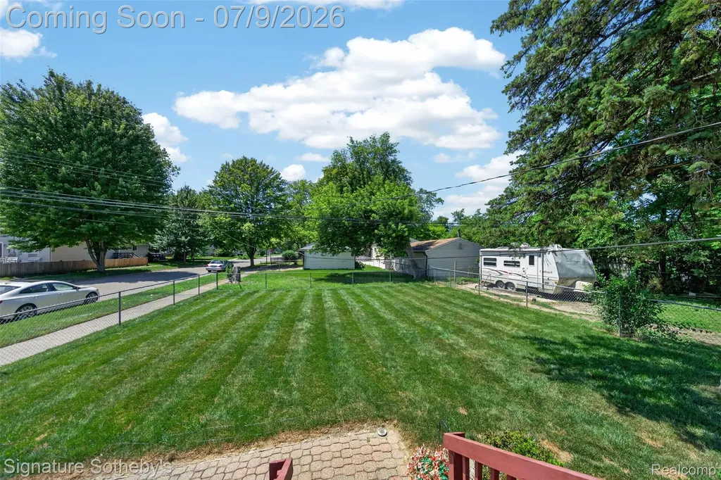 20209 Inkster Road Livonia City MI 48152