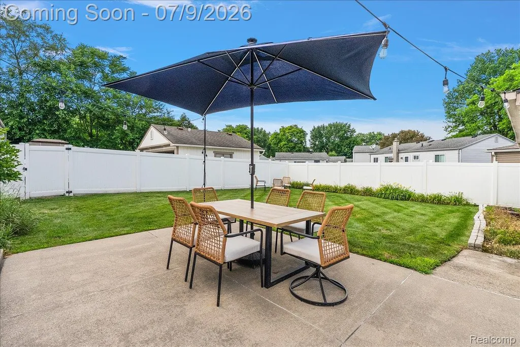 12359 Canal Road Sterling Heights City MI 48313