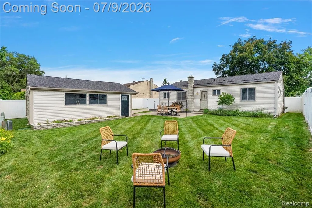12359 Canal Road Sterling Heights City MI 48313