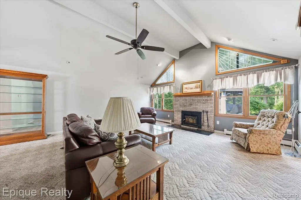 22520 Waltz Road Huron Charter Township MI 48164