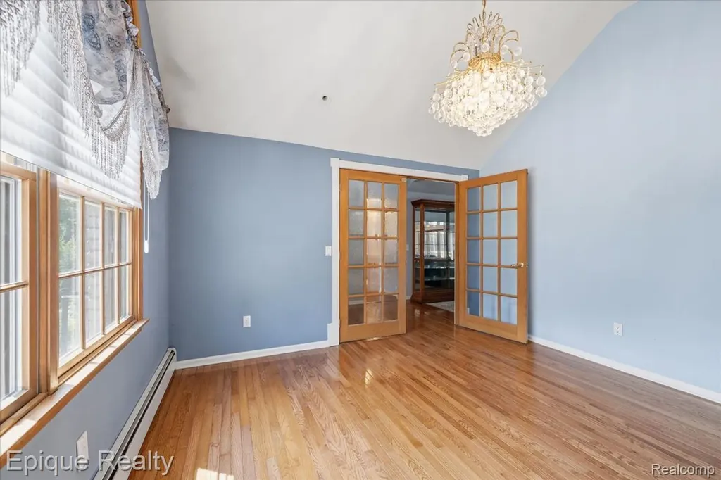 22520 Waltz Road Huron Charter Township MI 48164