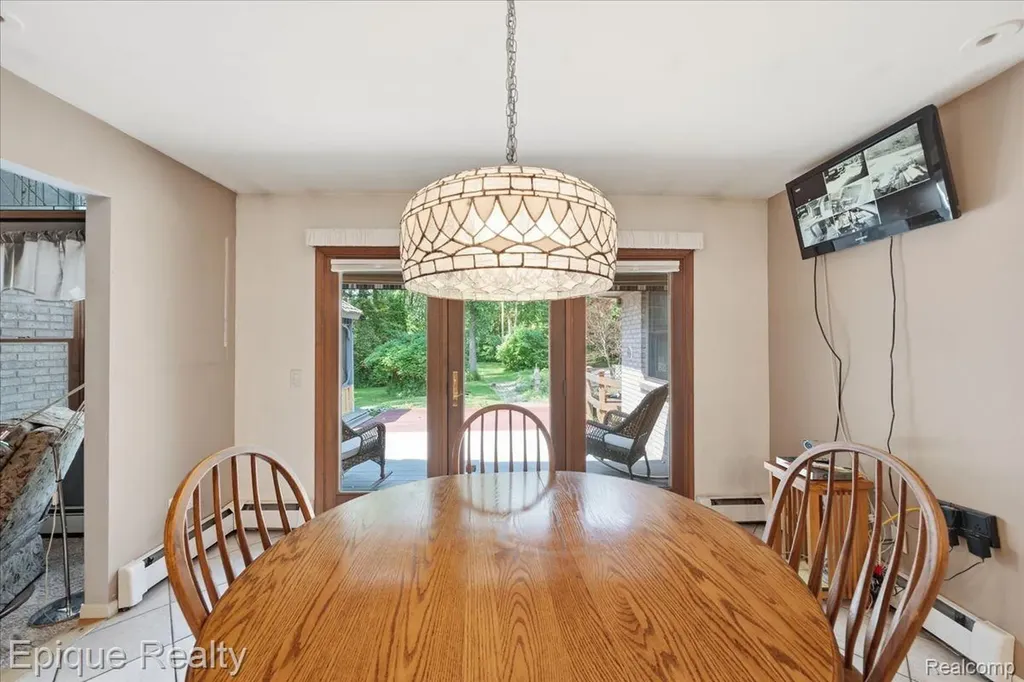 22520 Waltz Road Huron Charter Township MI 48164
