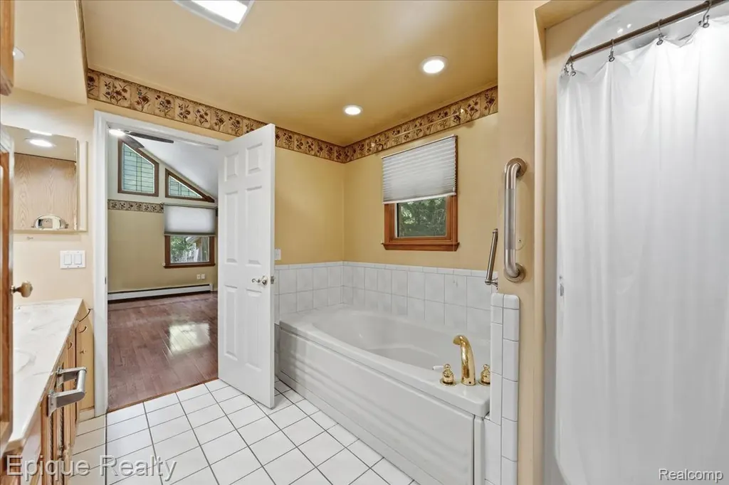 22520 Waltz Road Huron Charter Township MI 48164
