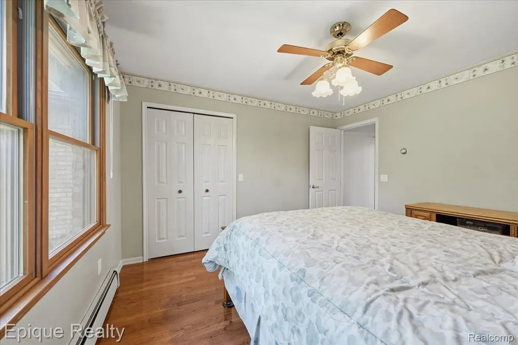 22520 Waltz Road Huron Charter Township MI 48164