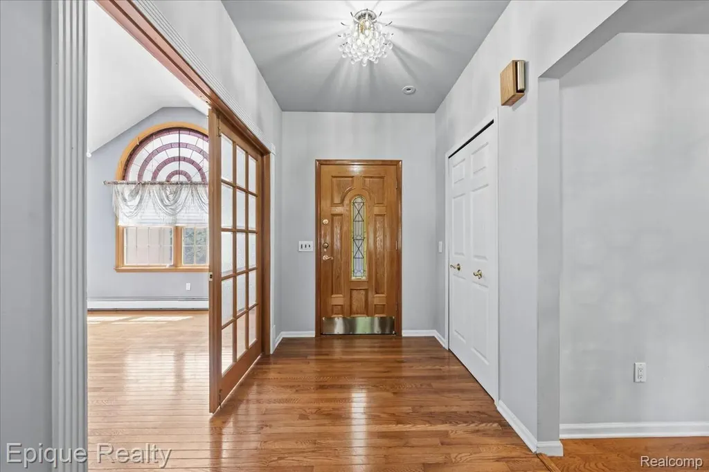22520 Waltz Road Huron Charter Township MI 48164