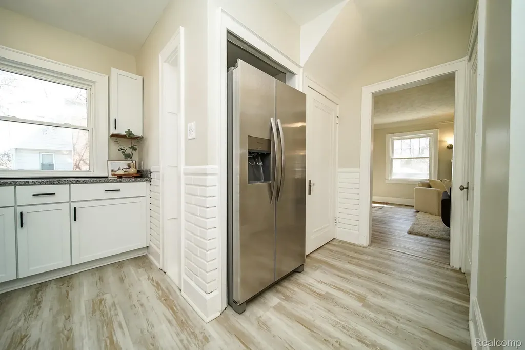 11399 Seminole Redford Charter Township MI 48239