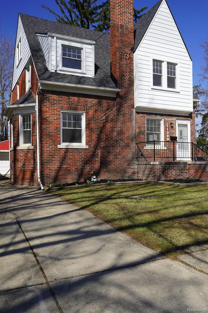 11399 Seminole Redford Charter Township MI 48239