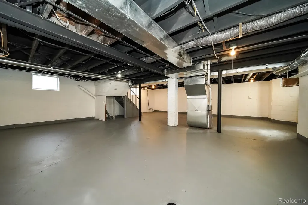 11399 Seminole Redford Charter Township MI 48239