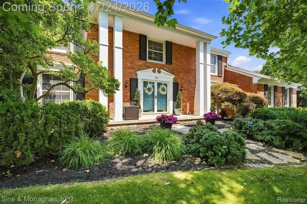 5505 Old Carriage Lane West Bloomfield Charter Township MI 48322