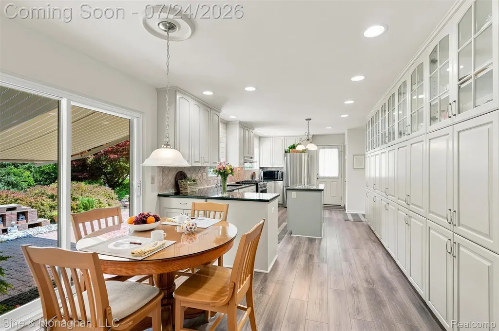 5505 Old Carriage Lane West Bloomfield Charter Township MI 48322