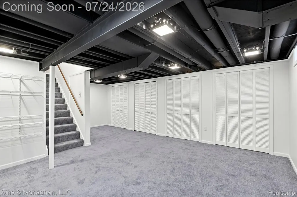 5505 Old Carriage Lane West Bloomfield Charter Township MI 48322