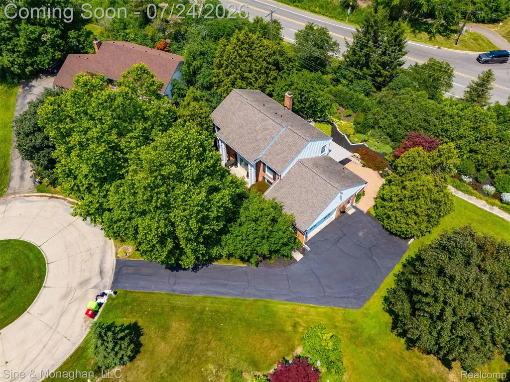 5505 Old Carriage Lane West Bloomfield Charter Township MI 48322