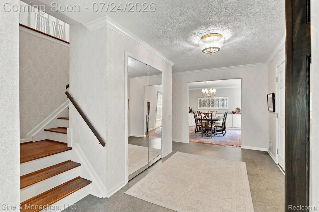 5505 Old Carriage Lane West Bloomfield Charter Township MI 48322