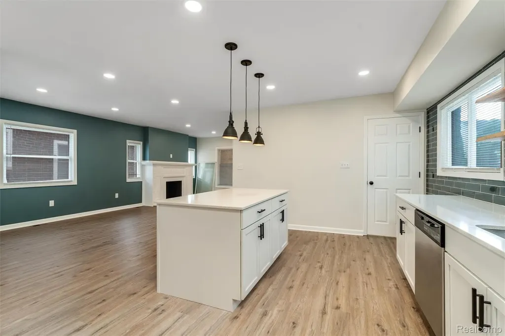 13327 Maiden Street Detroit City MI 48213