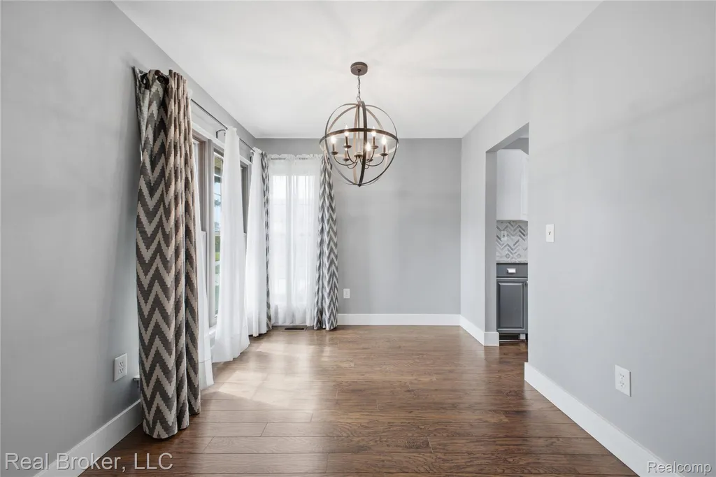 40424 Newport Drive Plymouth Charter Township MI 48170