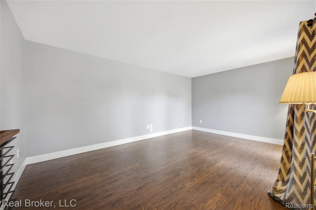 40424 Newport Drive Plymouth Charter Township MI 48170