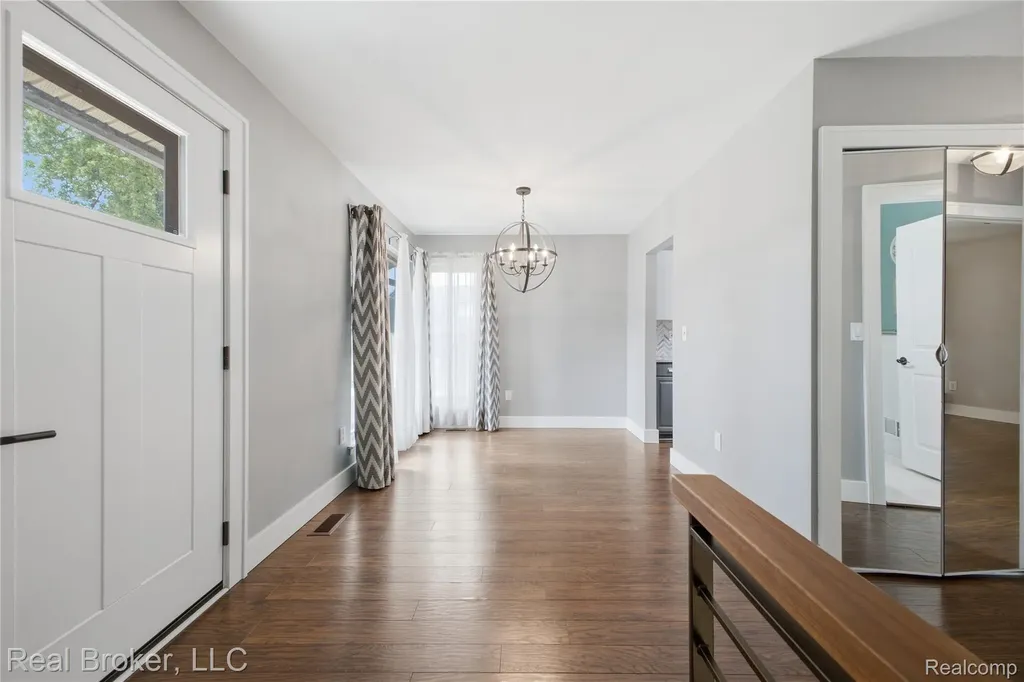 40424 Newport Drive Plymouth Charter Township MI 48170