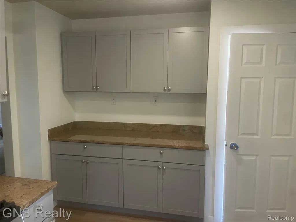 19419 Carrie Street Detroit City MI 48234