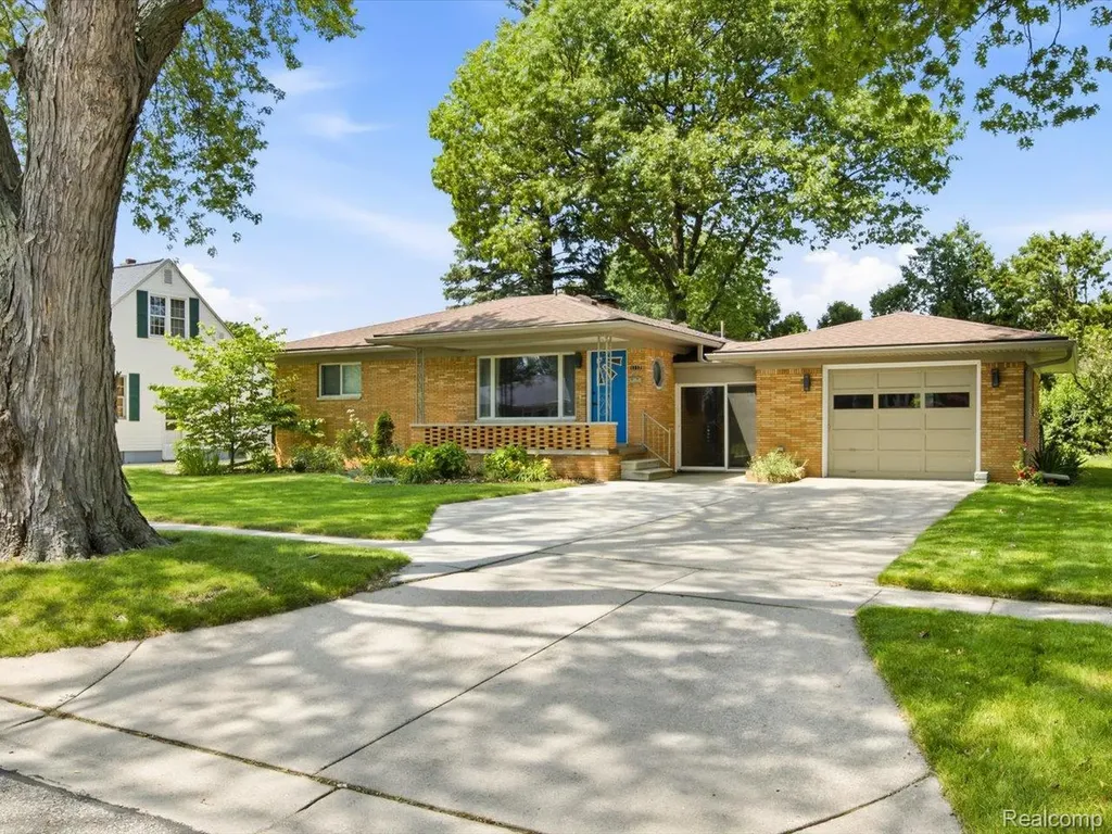 1117 Joann Court Port Huron City MI 48060