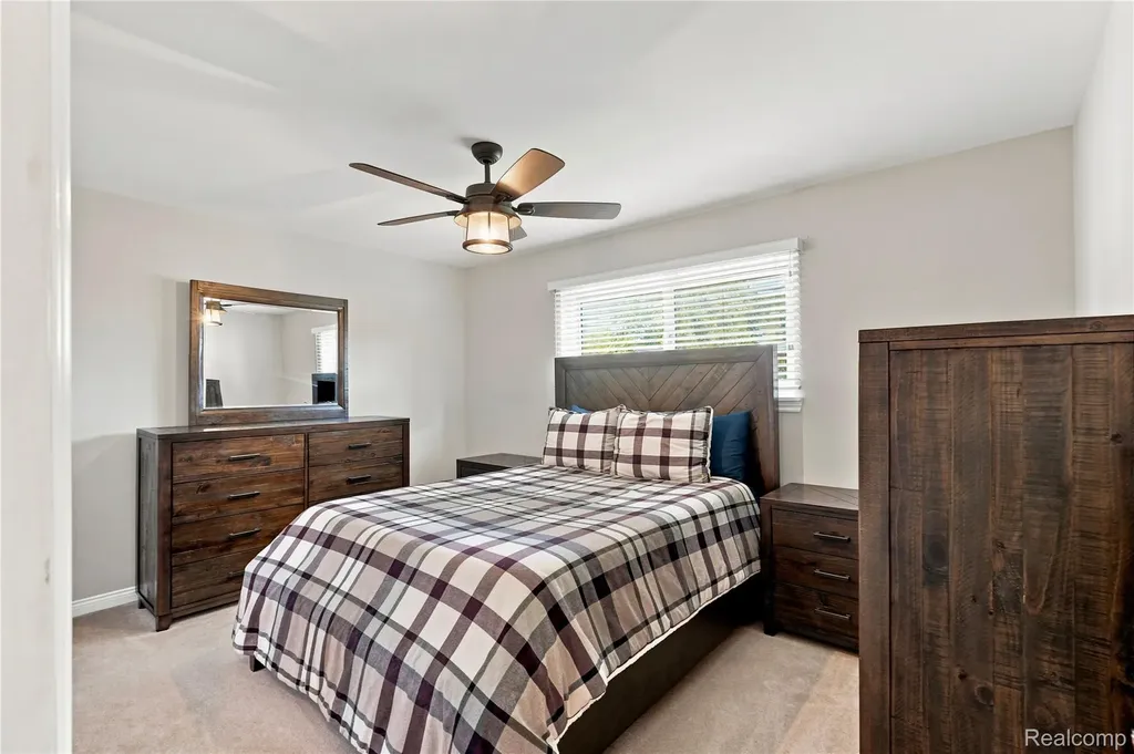 14215 Alpena Drive Sterling Heights City MI 48313