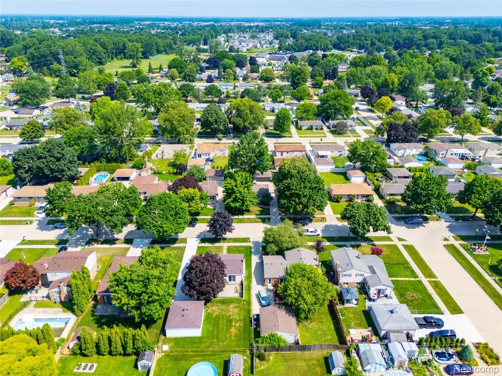 14215 Alpena Drive Sterling Heights City MI 48313