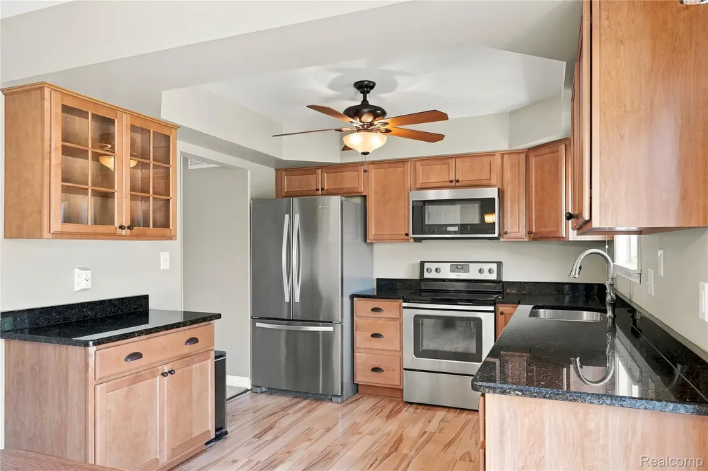 14215 Alpena Drive Sterling Heights City MI 48313