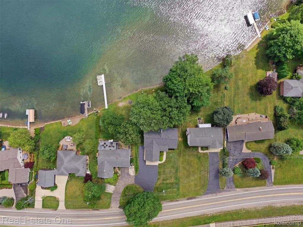 9400 Sashabaw Road Independence Charter Township MI 48348