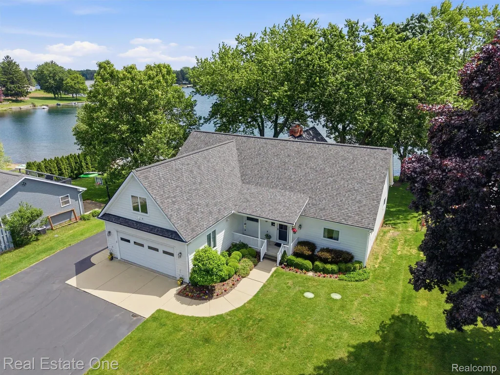 9400 Sashabaw Road Independence Charter Township MI 48348
