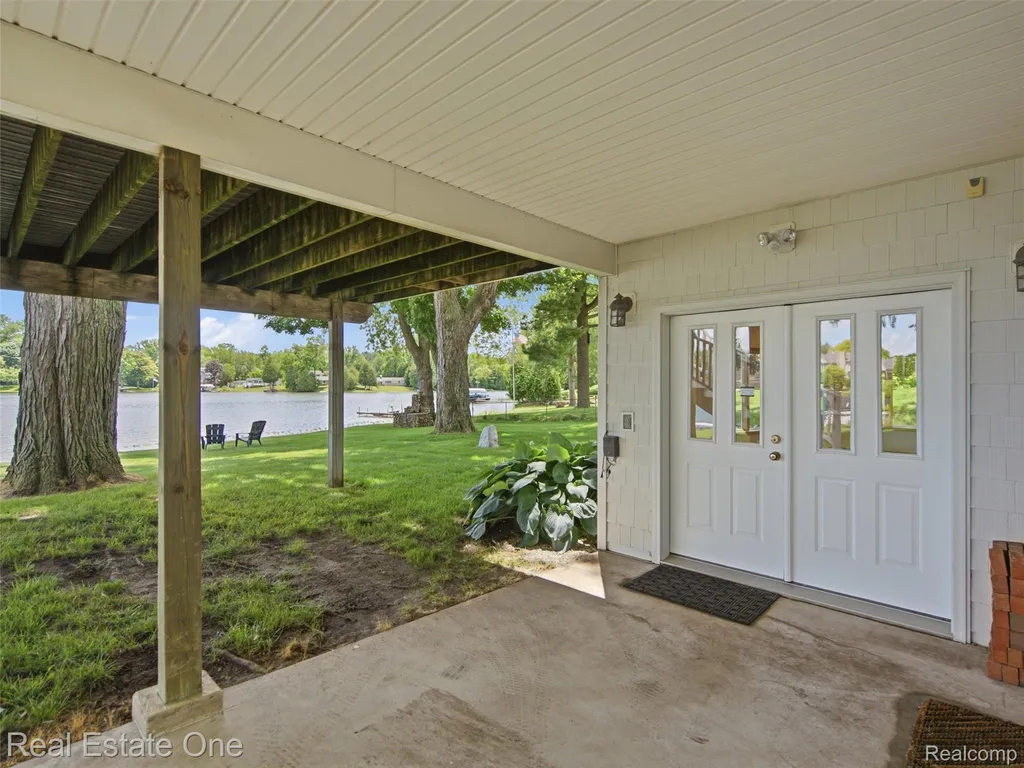 9400 Sashabaw Road Independence Charter Township MI 48348