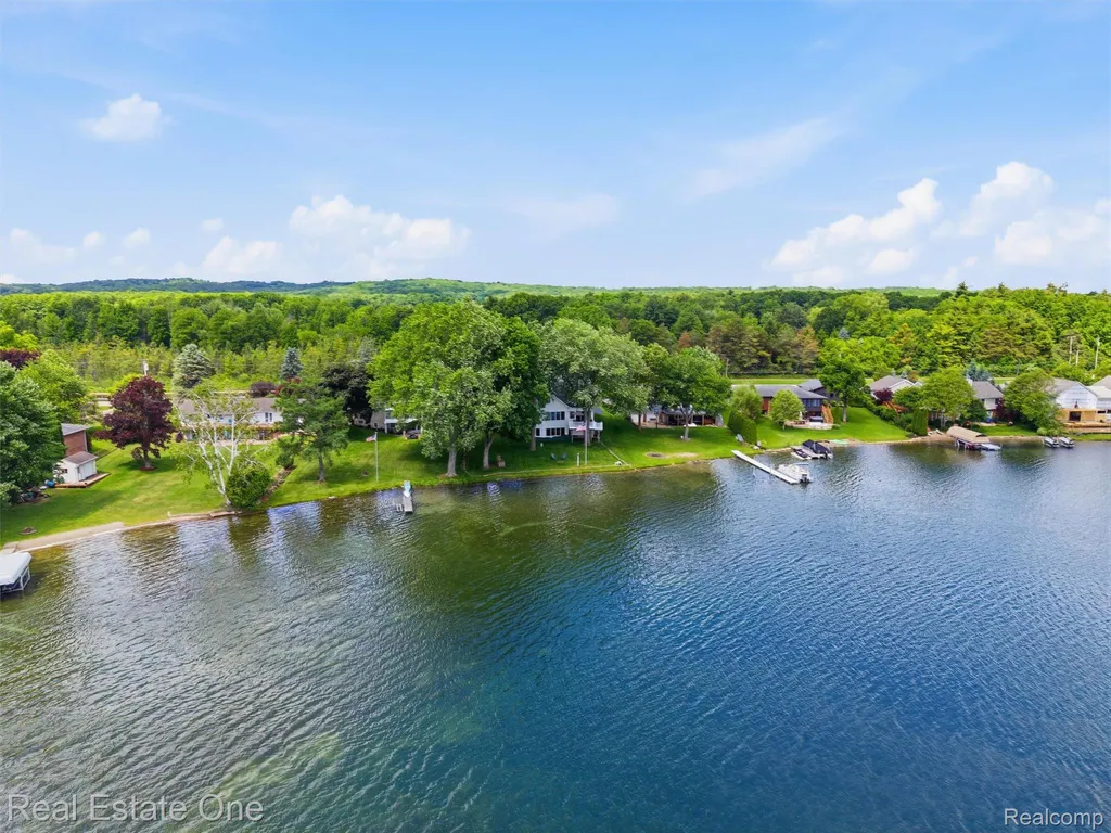 9400 Sashabaw Road Independence Charter Township MI 48348