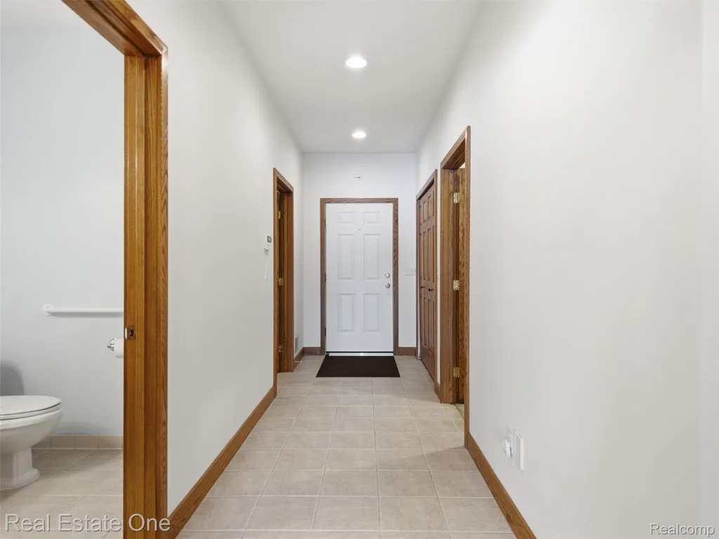 9400 Sashabaw Road Independence Charter Township MI 48348